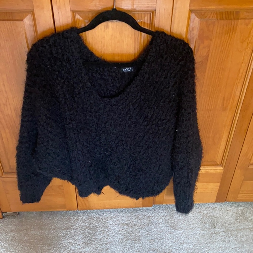 Black cropped sweater
